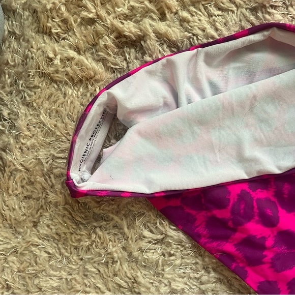 Princess Polly fuschia and purple cheetah one piece swim - Picture 5 of 8